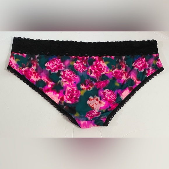 NWT Torrid Lace Floral Hipster Panty, Sz 4, 4x, Mid rise, Roses, Stretchy - Picture 7 of 10
